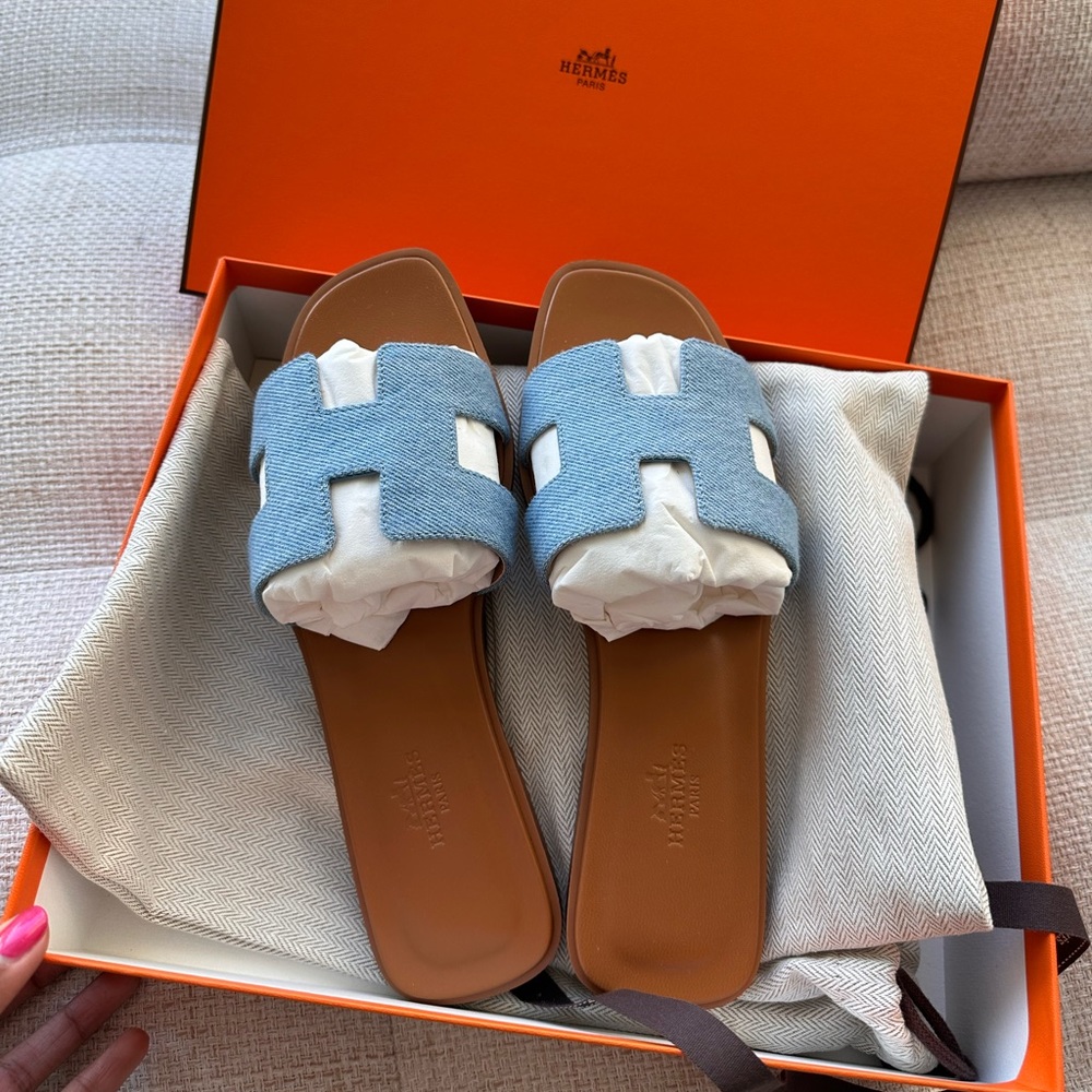 ✨ SOLD ✨ Hermes Denim Oran (37)